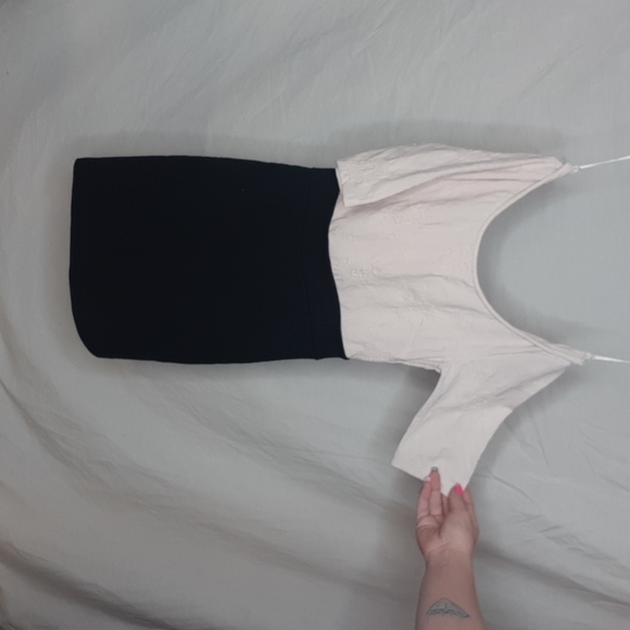 Hoop Dress - Picture 1 of 5